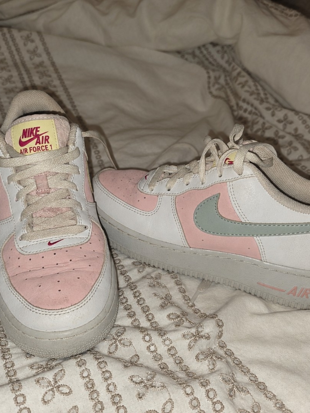 Nike Air Force 1 Impact - Low Pink & Light Gray Swoosh